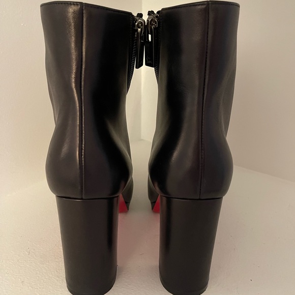 Louboutin Brigitta 100 Calfskin Leather Black Ankle Boots - Picture 6 of 8